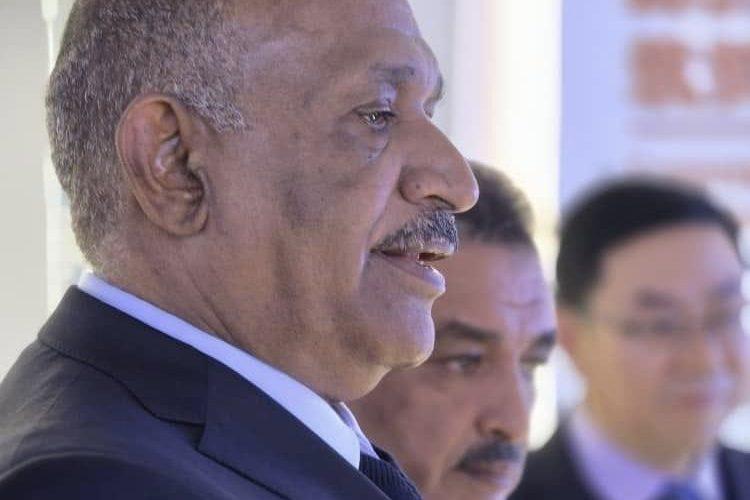 وزير الطاقة والنفط: خطوط الأنابيب جاهزة لنقل بترول دولة الجنوب