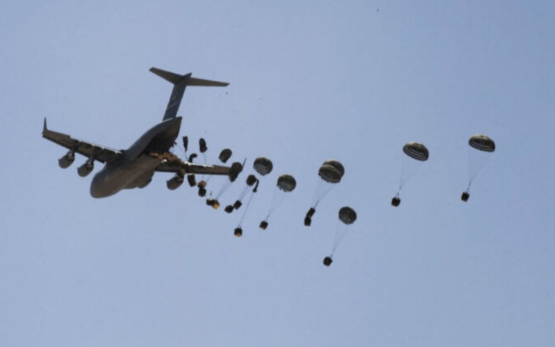 بالفاشر .. الطيران الحربي ينفذ عملية انزال جوي ضخمة