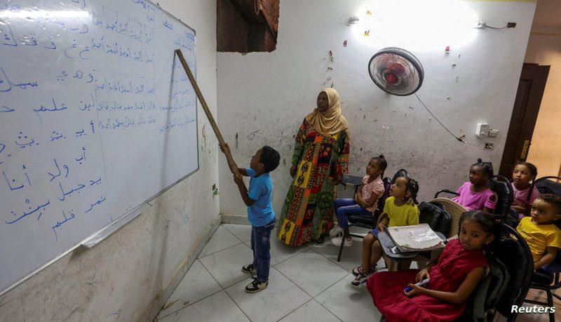 لجنة تابعة لوزارة التربية والتعليم المصرية تتفقد المدارس السودانية المغلقة
