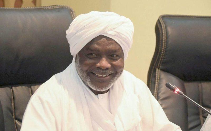 بمطار بورتسودان .. وزير المالية يعقد مؤتمرا صحفيا غدا