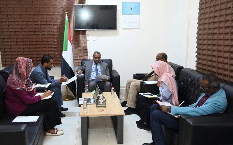 الوكالة القومية للرعاية الطارئة و الاسعاف تلتقي وزير الصحة