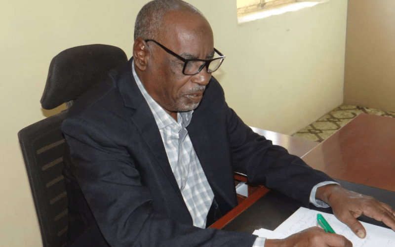 وجّه رسالة لطلاب الشهادة.. وزير التربية يحسم قضية المرتبات