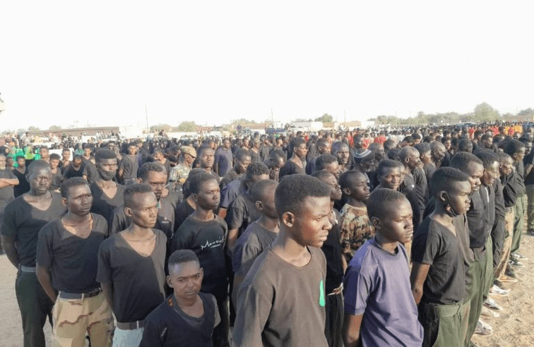 والي جنوب دارفور يعلن تجهيز أكثر من 14 ألف مقاتل