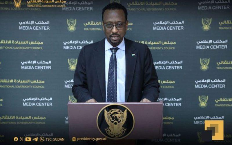 البرهان يطلع على خطة وزارة الثقافة و الإعلام