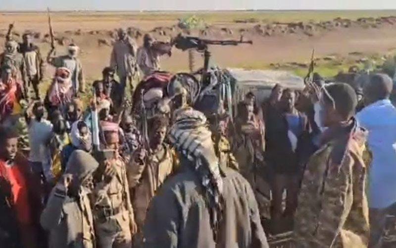 انسلاخ مجموعة من المليشيا بابوقوتة وانضمامها للجيش