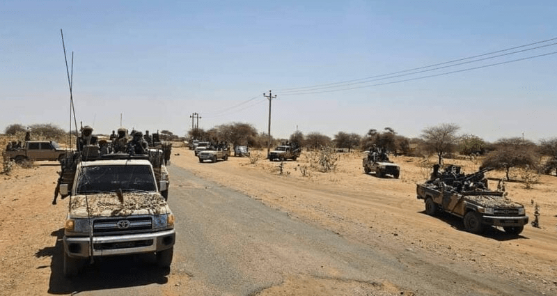 الجيش يدفع بأكثر من 700 عربة قتالية إلى الفاشر