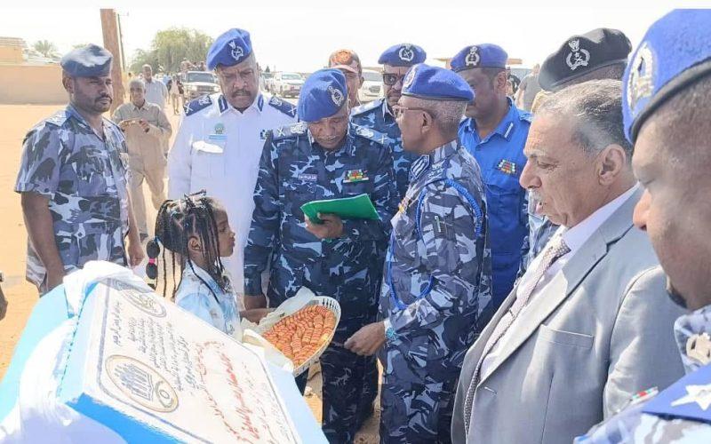 والي الشمالية والمدير العام لقوات الشرطة يفتتحان مركز السجل المدني بكريمة ويضعان حجر الاساس لمركز السجل المدني بمروي