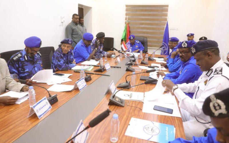 المدير العام لقوات الشرطة يترأس إجتماع اللجنة العليا للحوسبة والتقانة