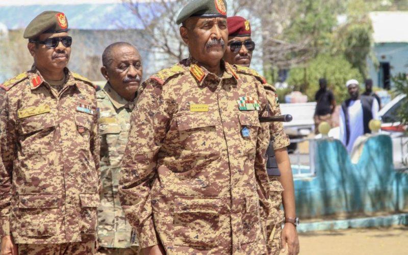 قرار من البرهان لترقية مدير الجمارك إلى رتبة الفريق