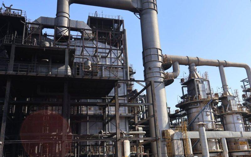 وزير الطاقة: شركة CNPC أكدت استعدادها لفحص المصفاة وإعادة الإعمار