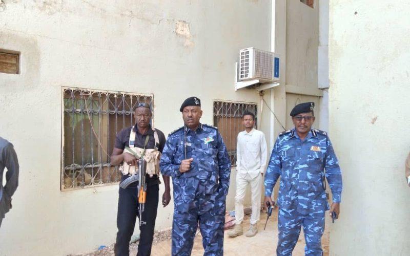 مدير شرطة ولاية الخرطوم يتفقد مقار ومنشآت الشرطة بمحلية بحري