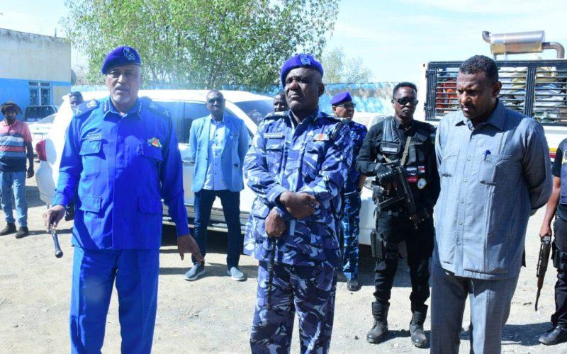 مدير الإدارة العامة للمباحث الجنائية المركزية يتفقد سير العمل بالمكتب الفرعى للمباحث المركزية ولاية القضارف ويشيد بآداء منسوبى المكتب