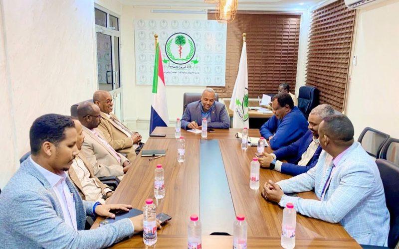 وزير الصحة الإتحادي يطلع على الأوضاع الصحية بالولاية الشمالية