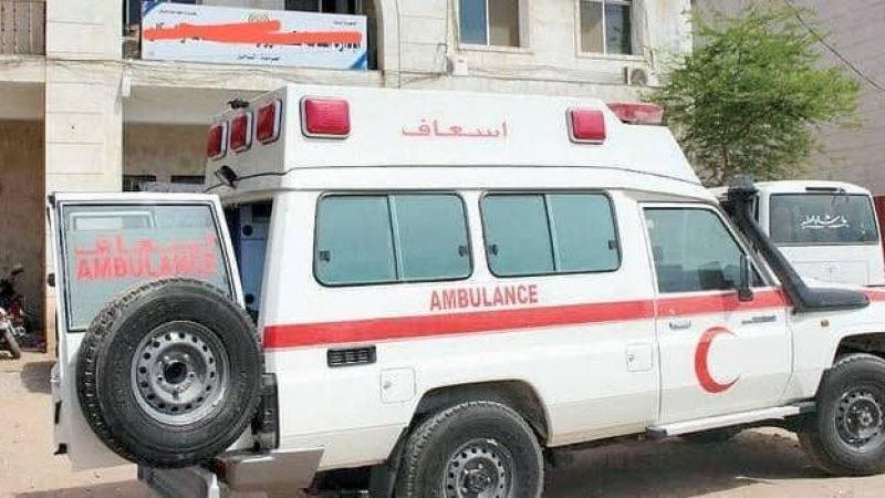 المليشيا تنهب عربة إسعاف بالخرطوم