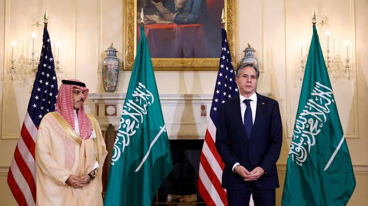 الولايات المتحدة تعمل مع شركائها، بمن فيهم المملكة العربية السعودية، لإنهاء القتال في السودان