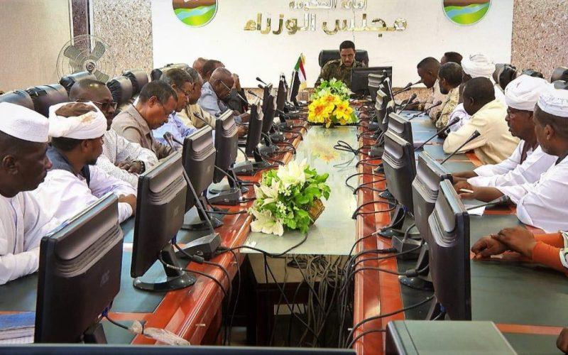 والي كسلا يرأس الإجتماع الأول للجنة تطوير ود الحليو