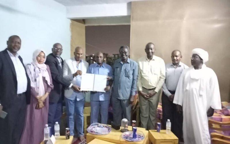 وزير الثروة الحيوانية يستقبل وفد خبراء المركز الافريقي لدراسات الحوكمة والسلام والتحول