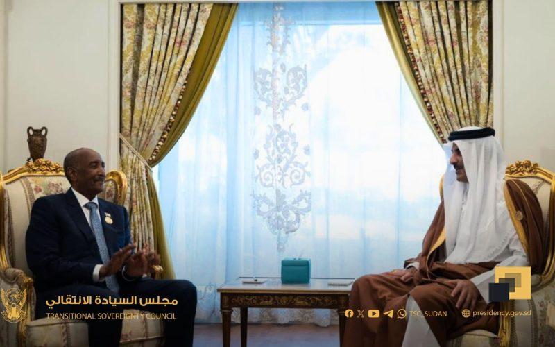 علي هامش مشاركته في القمة العربية الطارئة البرهان يلتقي أمير  قطر