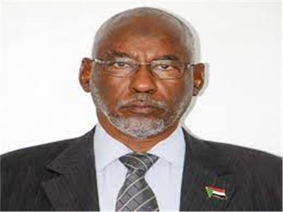 الموت يغيب فجر اليوم وزير الإتصالات السوداني