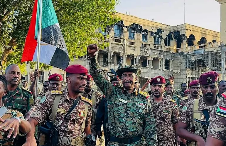 البرهان من القصر الرئاسي : الخرطوم حرة