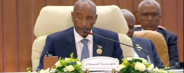 (اليوم التالي) تنشر نص كلمة البرهان في القمة العربية الطارئة المنعقدة بالقاهرة