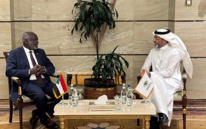 وزير المالية والتخطيط الاقتصادي يلتقي مدير عام صندوق النقد العربي بالكويت