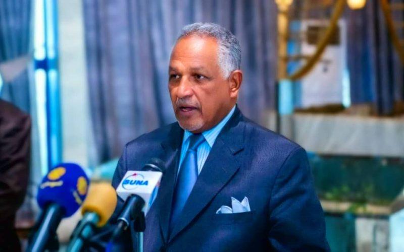 تكليف السفير دفع الله الحاج وزيرًا لشؤون مجلس الوزراء ومكلفًا بمهام رئيس الوزراء