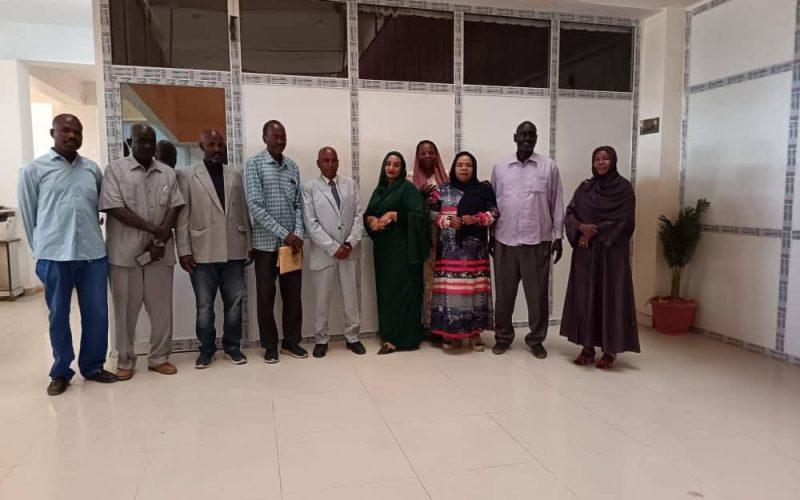 مدير جامعة بحري يدشّن استئناف العمل الإداري رسمياً بمقر الجامعة بالكدرو