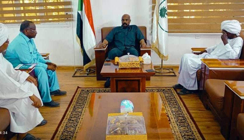 والي الشمالية يلتقي رئيس ديوان العدالة بالولاية