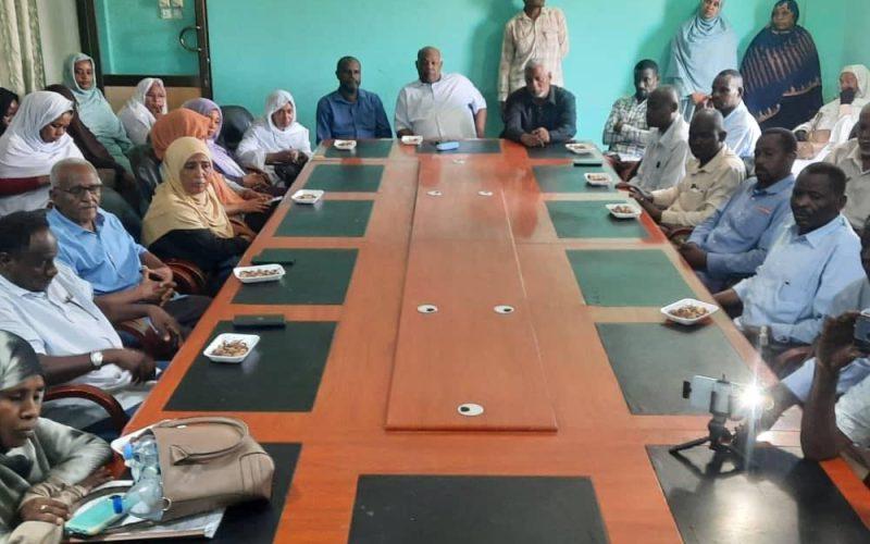 مدير صندوق دعم التعليم بتربية القضارف يوقع عقد مطبعة الوزارة الجديدة مع اعمال محمد المهدي للاستيراد والتصدير