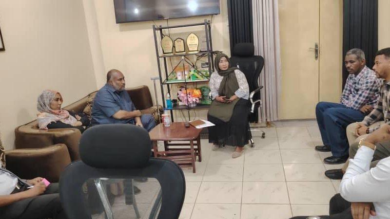 البرنامج القومي للصحة الإنجابية يبحث مع صحة القضارف سبل تطوير خدمات طوارئ الحمل والولادة