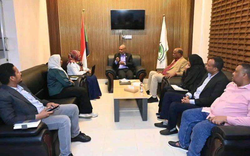 وزير الصحة يتابع تنفيذ البرنامج القومي للرعاية الطارئة والإسعاف على مستوى الولايات