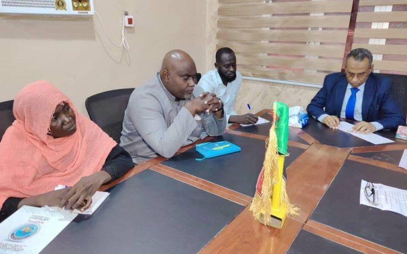 وزير التنمية الاجتماعية بكسلا يترأس اجتماع إدارات الوزارة