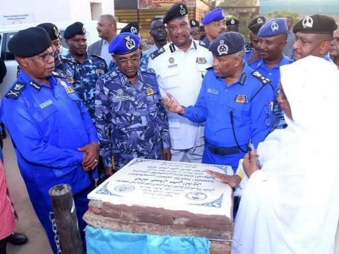 مدير عام قوات الشرطة يشدد على وضع خطط أمنية محكمة لمواجهة التحديات الراهنة