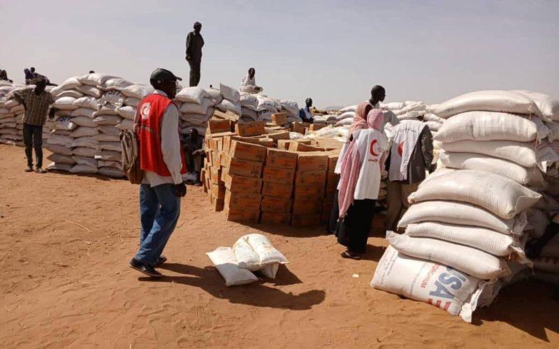 الهلال الاحمر بشمال دارفور تفرغ من توزيع حصة مايو من المواد الاغاثية للنازحين القدامى بطويلة