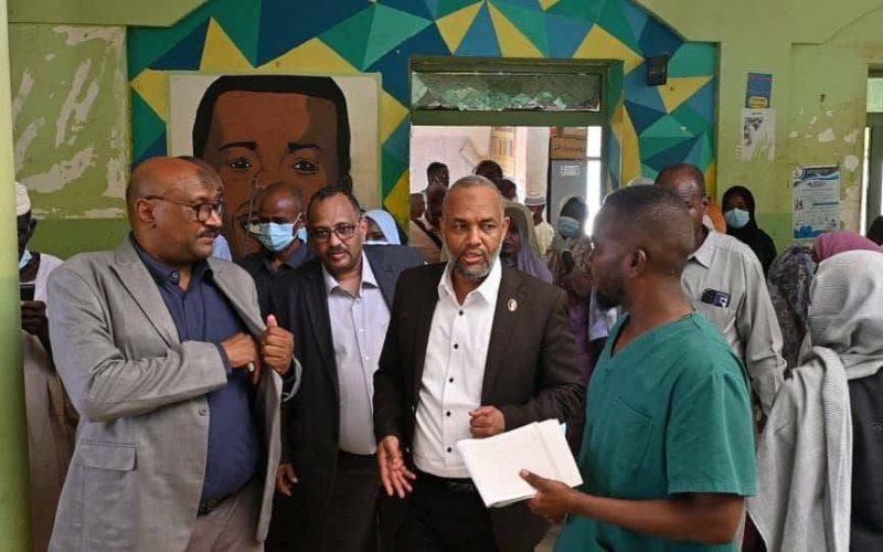 ضمن جولاته الميدانية: وزير الصحة يصل مستشفيات امبدة وبشائر ومحطة مياه الصالحة