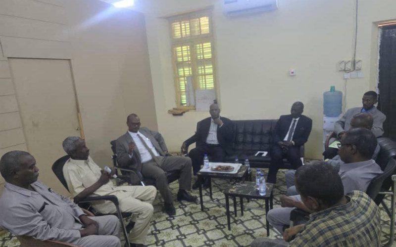 وزير التربية يطمئن على الاستعدادات لامتحانات الشهادة السودانية المؤجلة لعام 2024