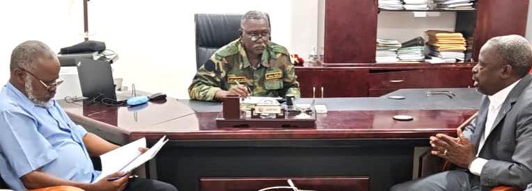 والي سنار يطلع على مجمل الأداء المالي بوزارة المالية