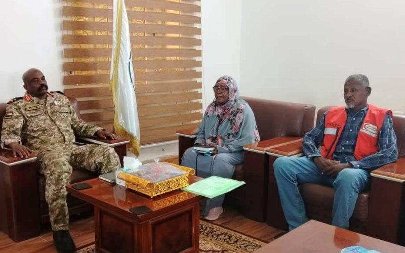 والي الشمالية يطلع على استعدادات الهلال الأحمر السوداني لمجابهة طوارئ الخريف