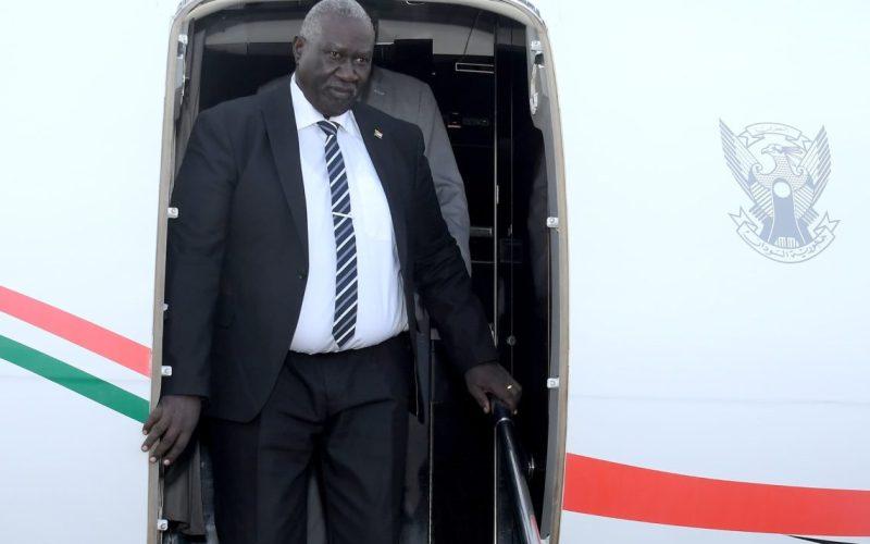 نائب رئيس مجلس السيادة مالك عقار يصل جمهورية ناميبيا