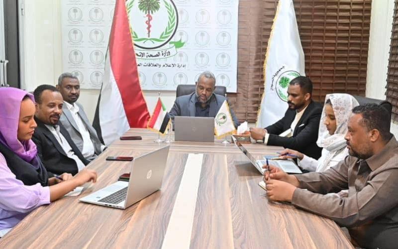 وكيل الصحة يؤكد ضرورة دعم تشغيل وتطوير الخدمات الصحية بالولايات