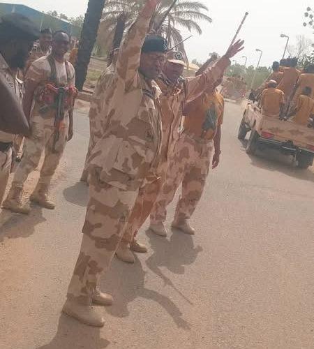 قوات الاحتياطي المركزي بمنطقة الخرطوم تنظم طابور سير بمحليات امدرمان والخرطوم وجبل أولياء