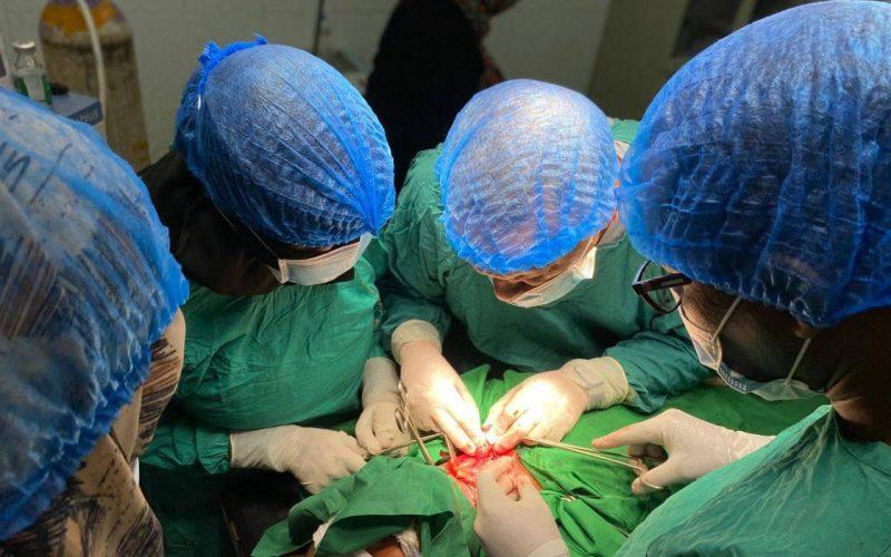 اجراء عملية جراحية نادرة بنستشفي الجكيكة