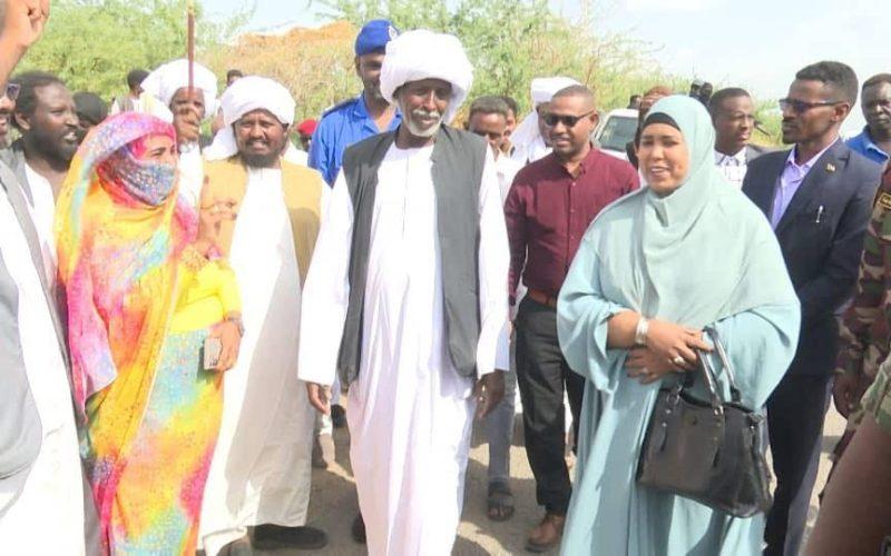 عضو مجلس السيادة دكتورة نوارة تقف على جهود تحقيق التنمية بمنطقة هداليا بمحلية شرق الدلتا