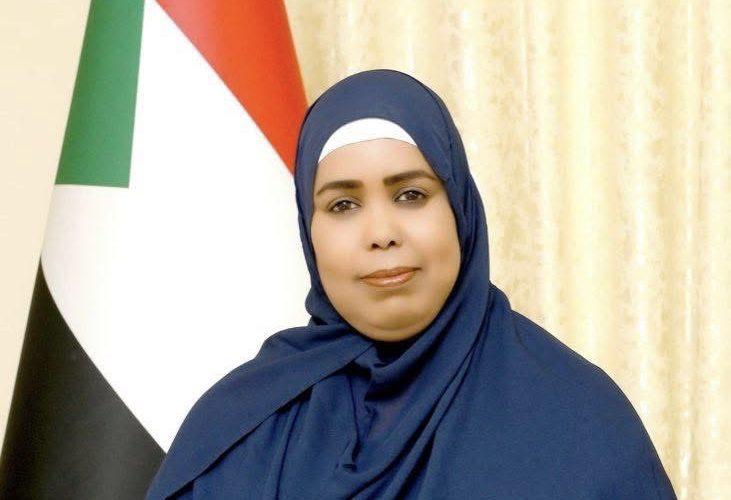 عضو مجلس السيادة د.نوارة أبو محمد توجه وزارة الصحة ومفوضية العون الإنساني بضرورة التدخل العاجل لمعالجة آثار السيول والأمطار بولايتي نهر النيل والبحر الأحمر
