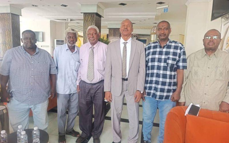 وزير الشباب والرياضة يواصل لقاءاته الميدانية بهيئات وادارات الوزارة