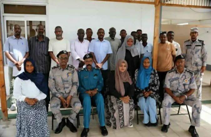 ختام دورة الإسعافات الأولية لمنسوبي مكافحة التهريب