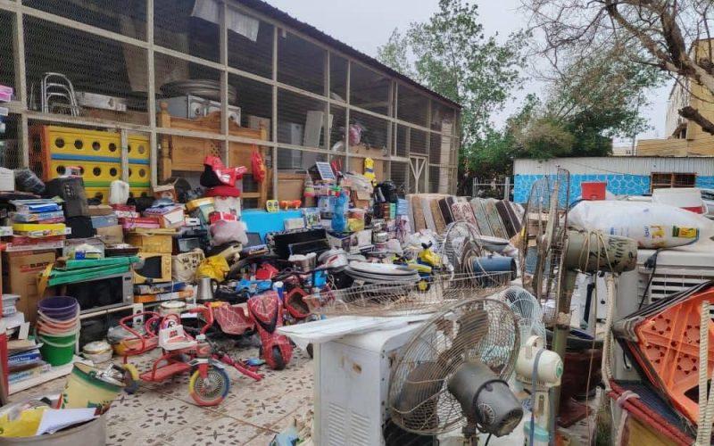 شرطه محليه بحري تداهم أوكار الجريمة وتضبط موقعا لتخزين المسروقات الخاصة بالمحلات التجارية بحي المزاد وتوقف المتهمين