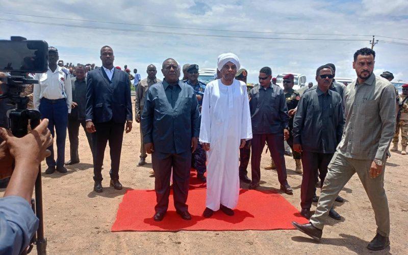 رئيس الوزراء يبدأ زيارة لولاية الجزيرة