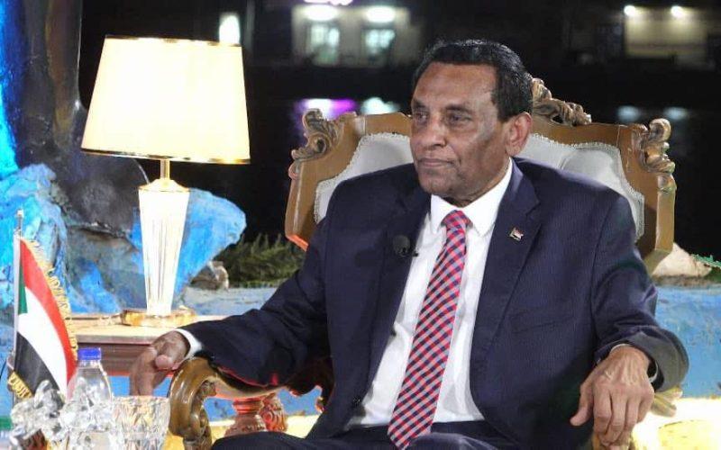 كامل ادريس: أداء الجهاز التنفيذي لحكومة الامل يخضع للمراجعة الدورية